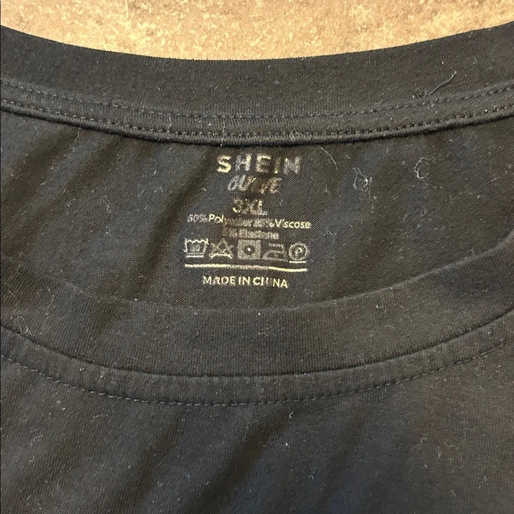 SHEIN Black and Gold Nashville Tee - Picture 2 of 4